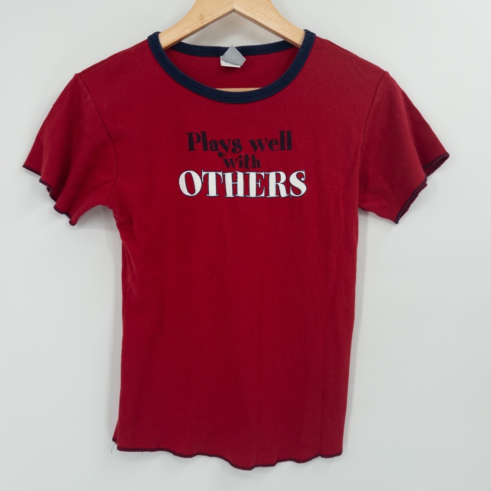 Vintage Y2K Baby Tee Womens L Red Plays Well With Others Ringer Fun Tight Fitted